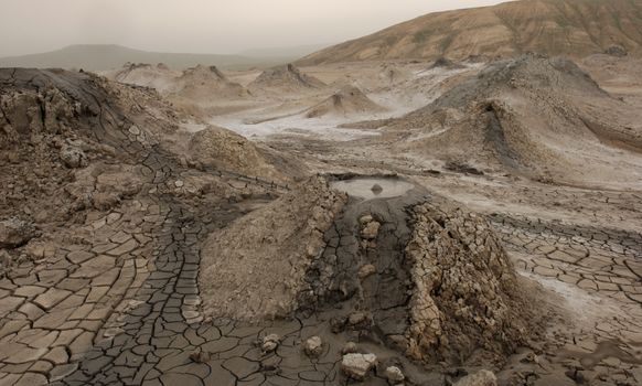Qobustan — Palçıq Vulkanları və Qayaüstü Rəsmlər Turu
